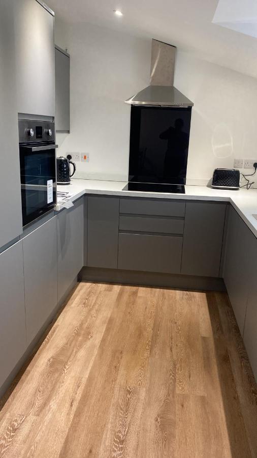 2 Bedroom Central Apartment Leek Bagian luar foto