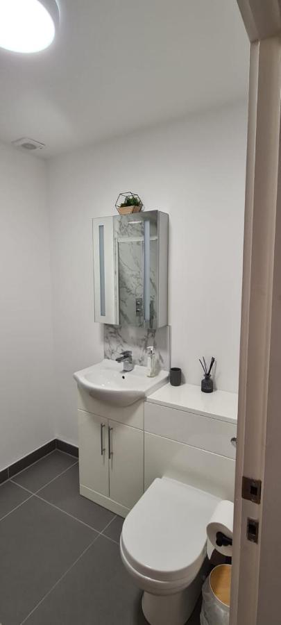 2 Bedroom Central Apartment Leek Bagian luar foto